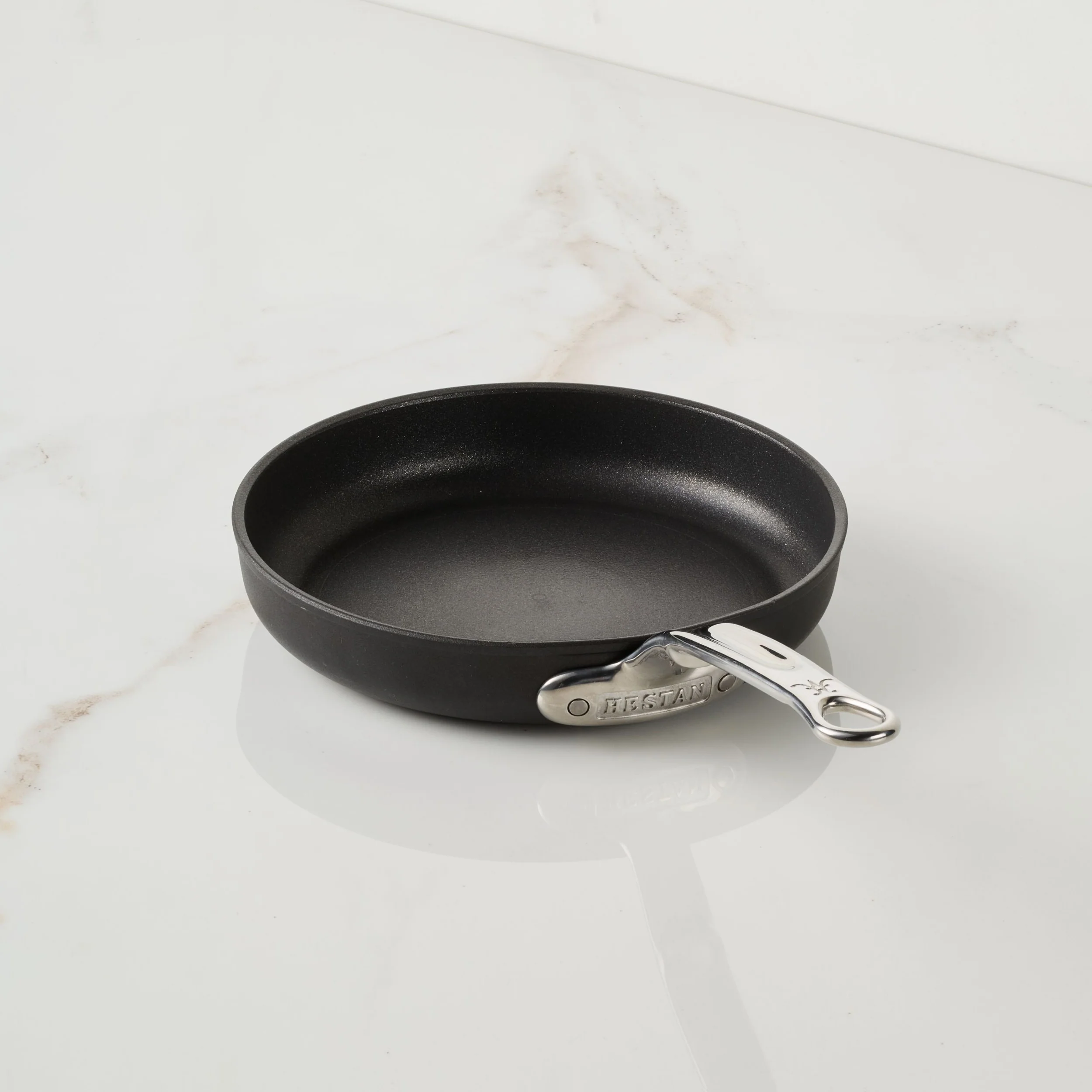 Hestan Sale